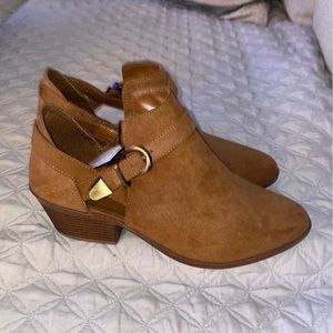NWT Adorable Booties